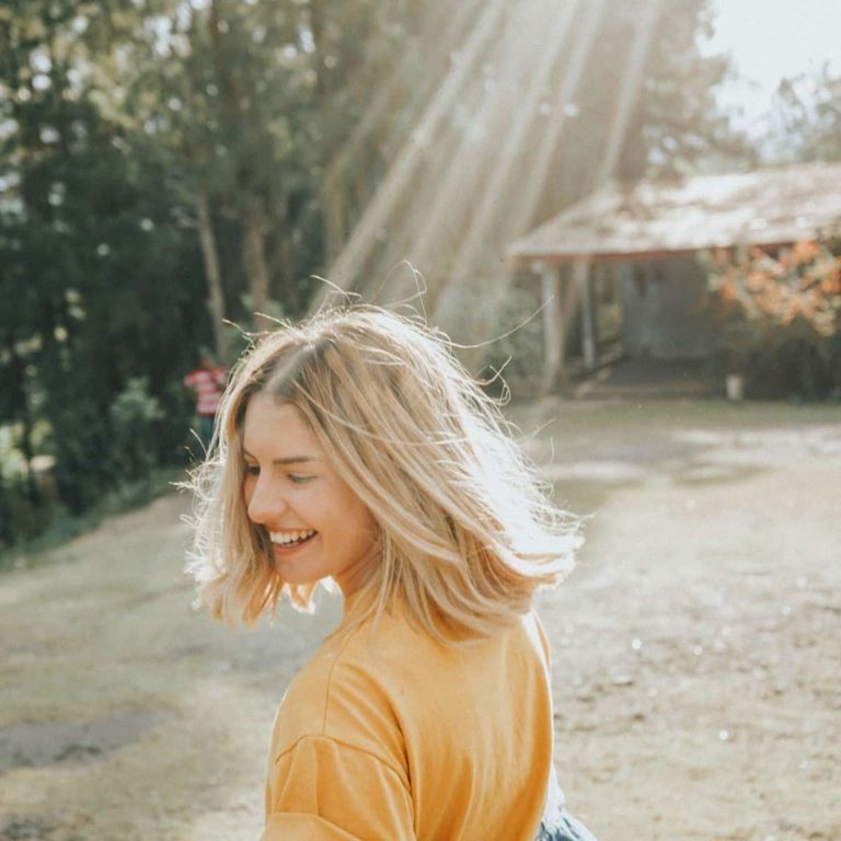 Here Are 5 Powerful Prayers To Boost Your Happiness