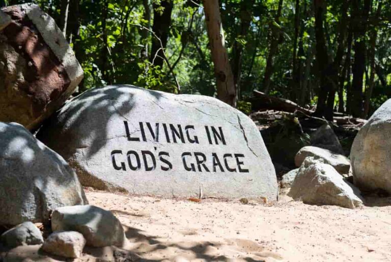 Daily Prayer For Today - Living In God’s Grace