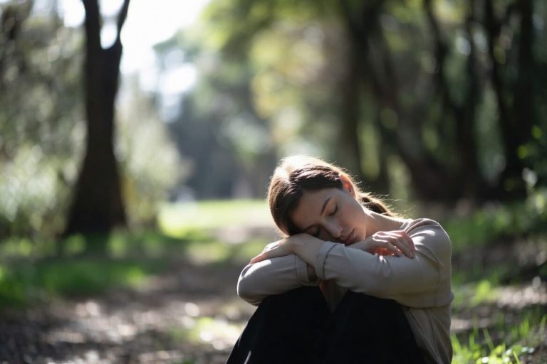 Daily Prayer For Today - Surrendering My Burdens and Finding Rest